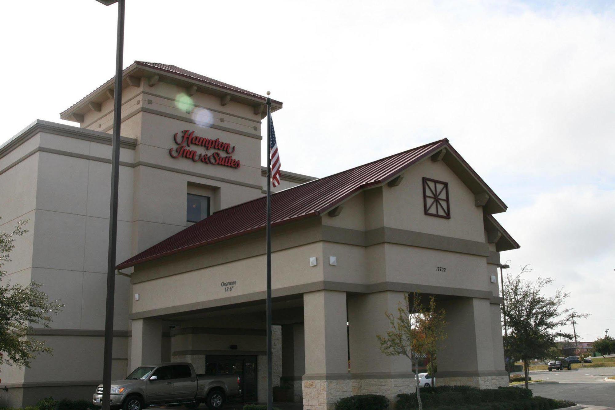 Hampton Inn And Suites Schertz Exterior photo
