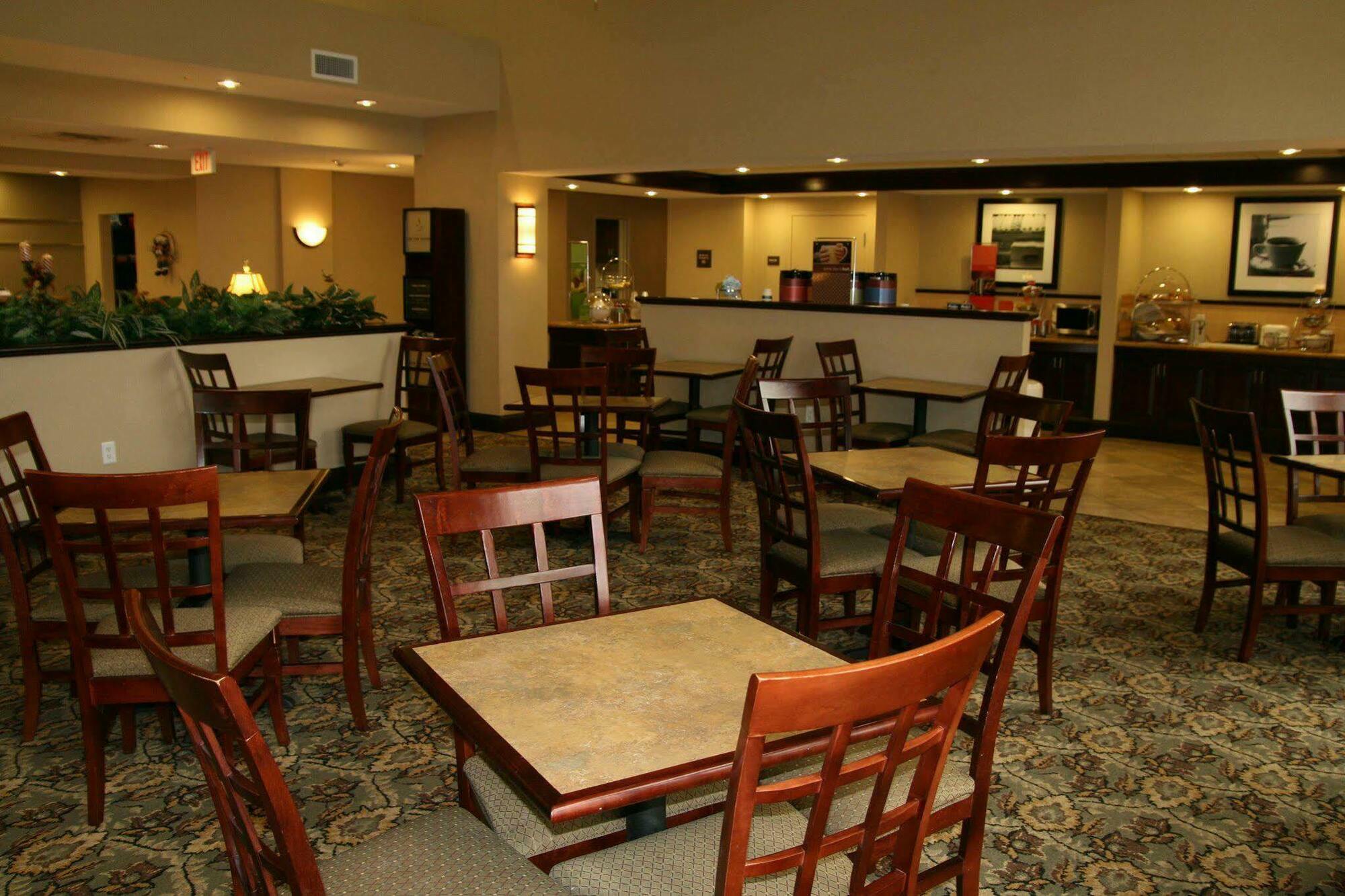 Hampton Inn And Suites Schertz Restaurant photo
